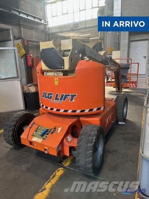 JLG E450AJ Bomlifte med knækarm