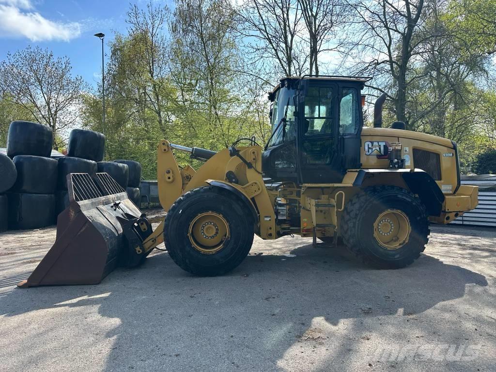 CAT 930M new tires! Læssemaskiner på hjul