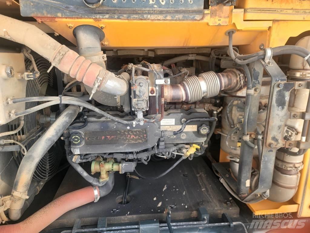 Hyundai HX 220 Gravemaskiner på larvebånd