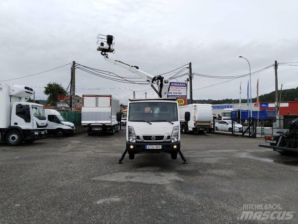 Nissan CABSTAR 35.13 Lastbil med kran