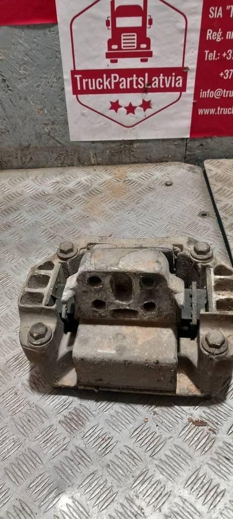 Scania 94 D.   1469287 Chassis og suspension