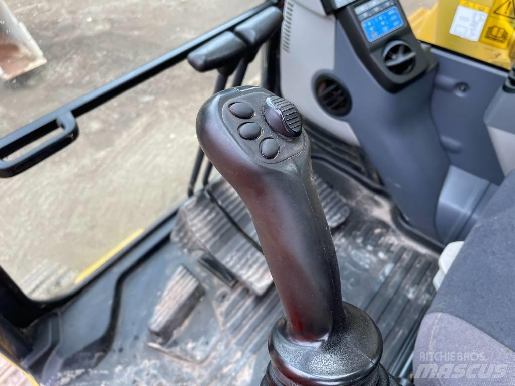 Komatsu PC 210 LC-11 Gravemaskiner med lang gravebom