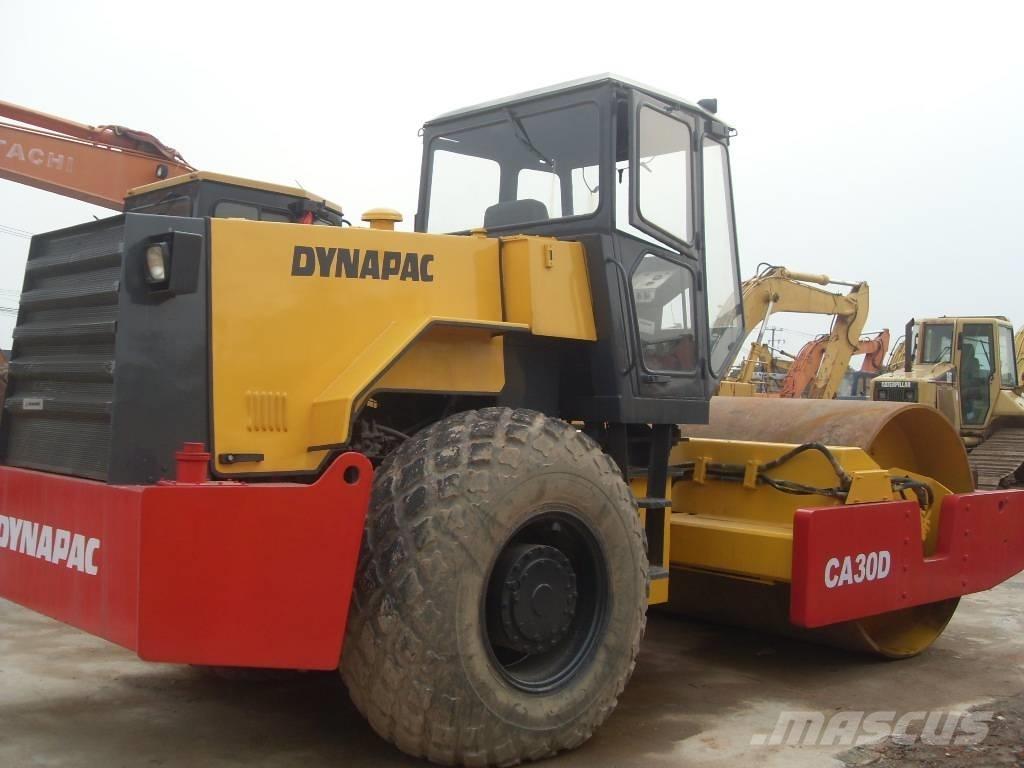 Dynapac CA 30 D Enkelt tromle