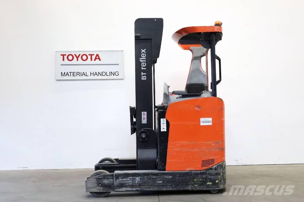Toyota RRE200H Reachtruck