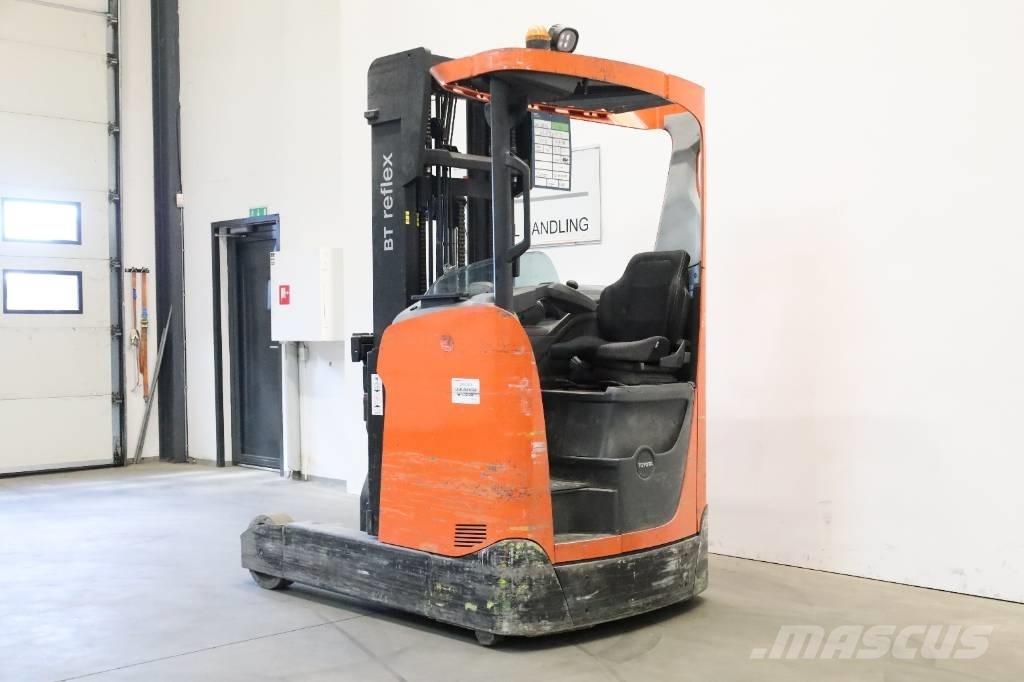 Toyota RRE200H Reachtruck