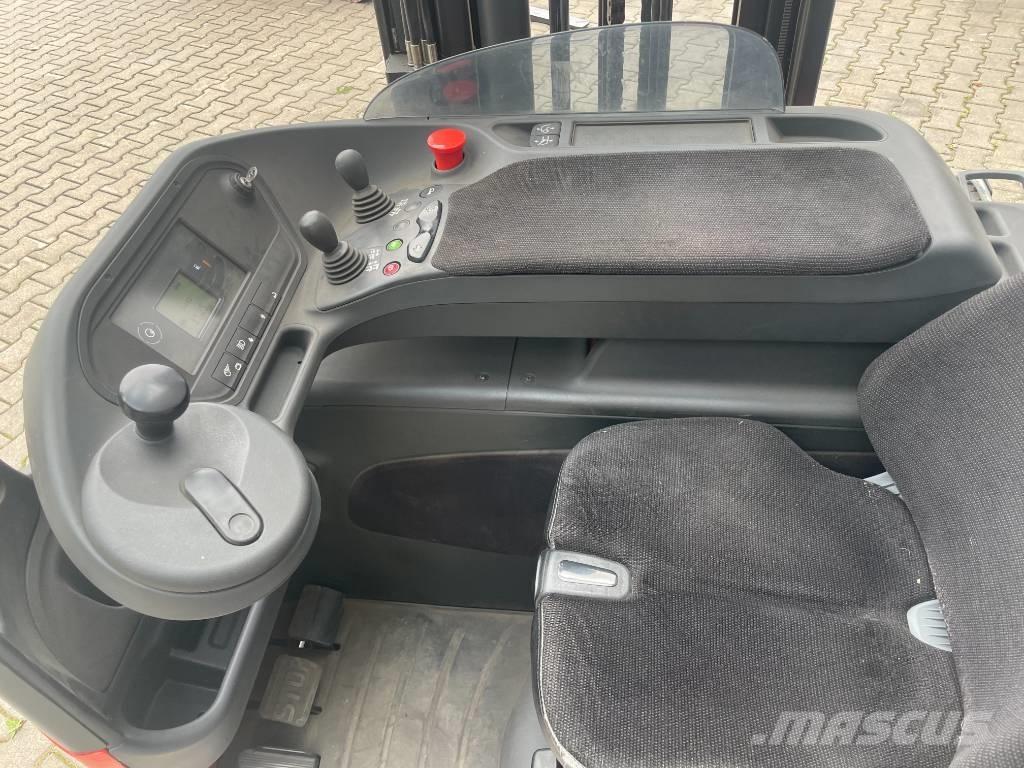 Linde R 16 Reachtruck