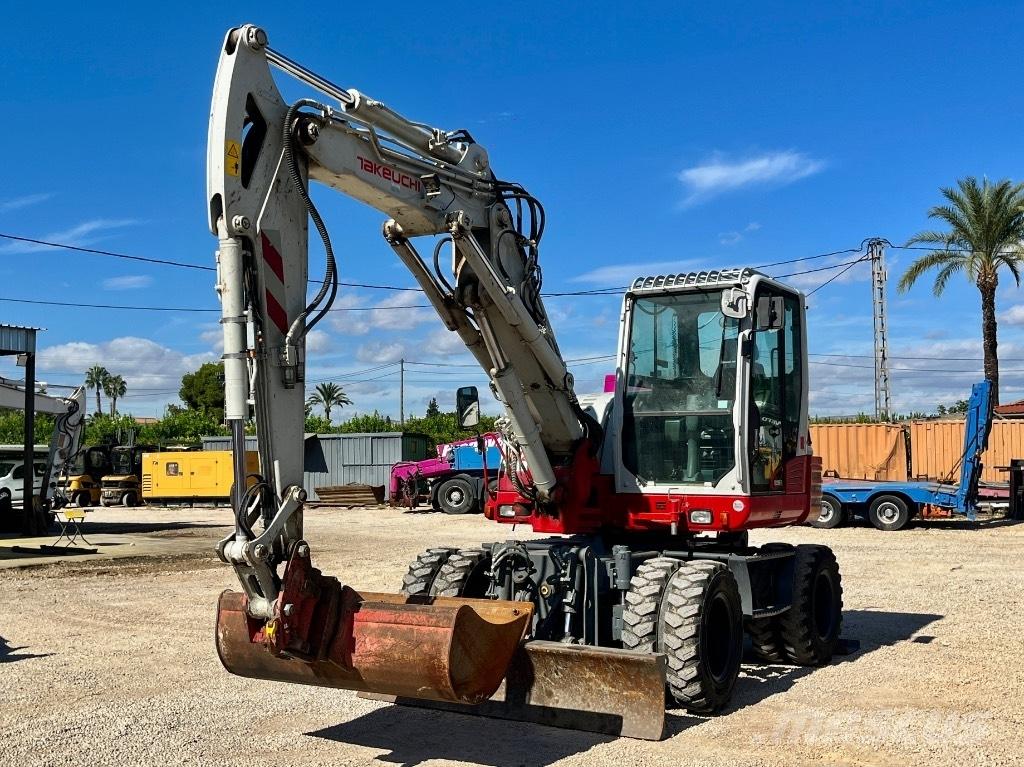 Takeuchi TB 295 W Gravemaskiner på hjul