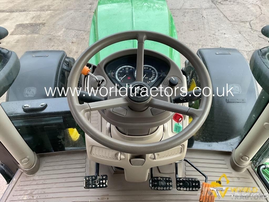 John Deere 6130 R Traktorer