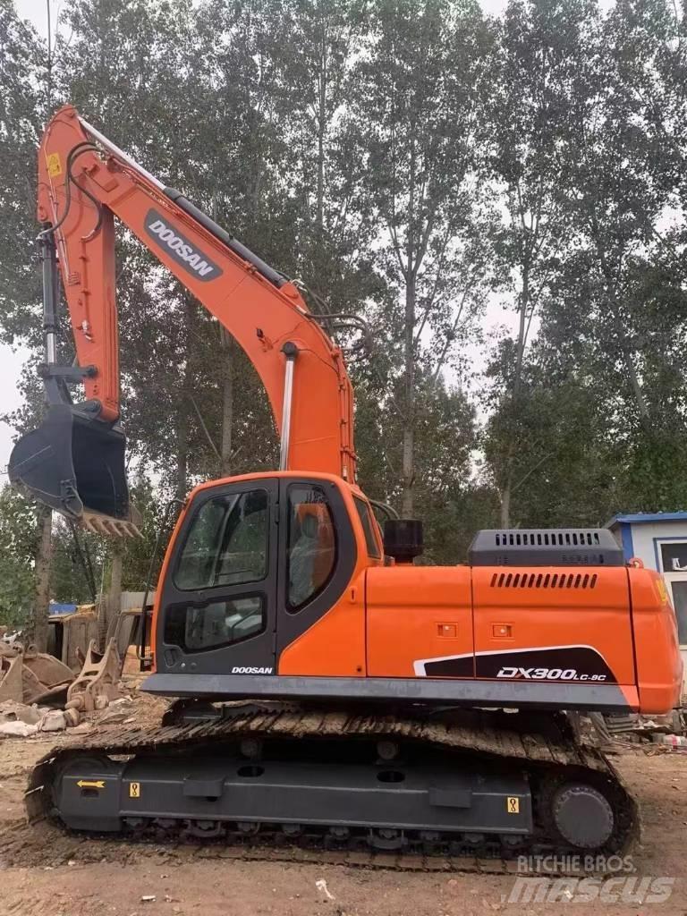 Doosan DX300LC-9C Gravemaskiner på larvebånd