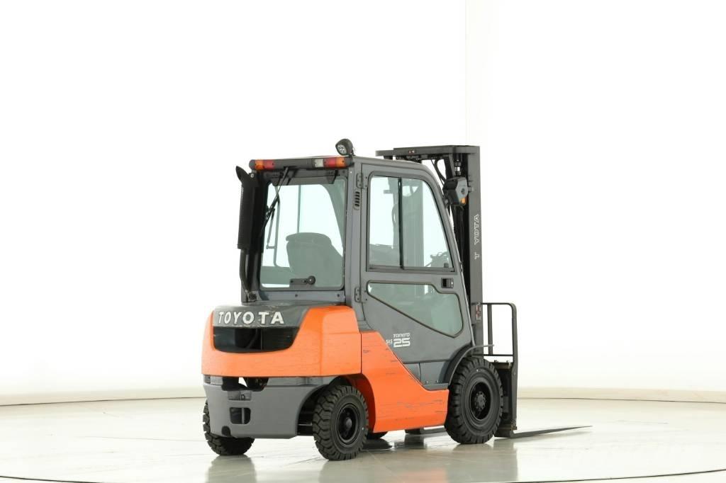 Toyota 02-8 FDF 25 Diesel gaffeltrucks