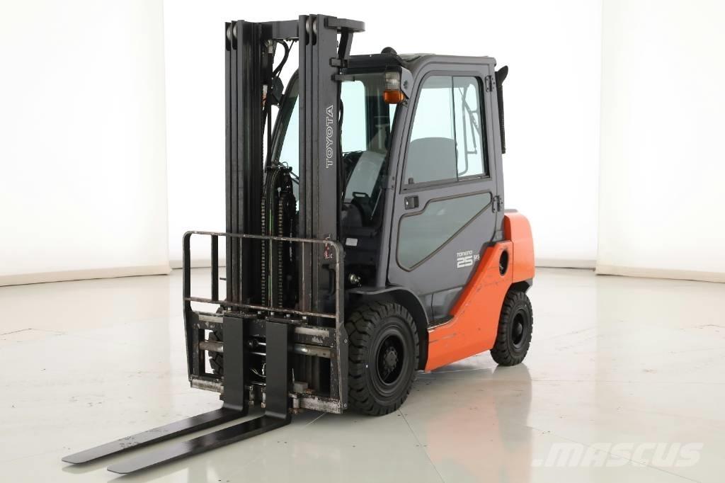 Toyota 02-8 FDF 25 Diesel gaffeltrucks