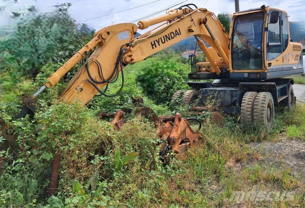 Hyundai Robex 140 W Gravemaskiner på hjul