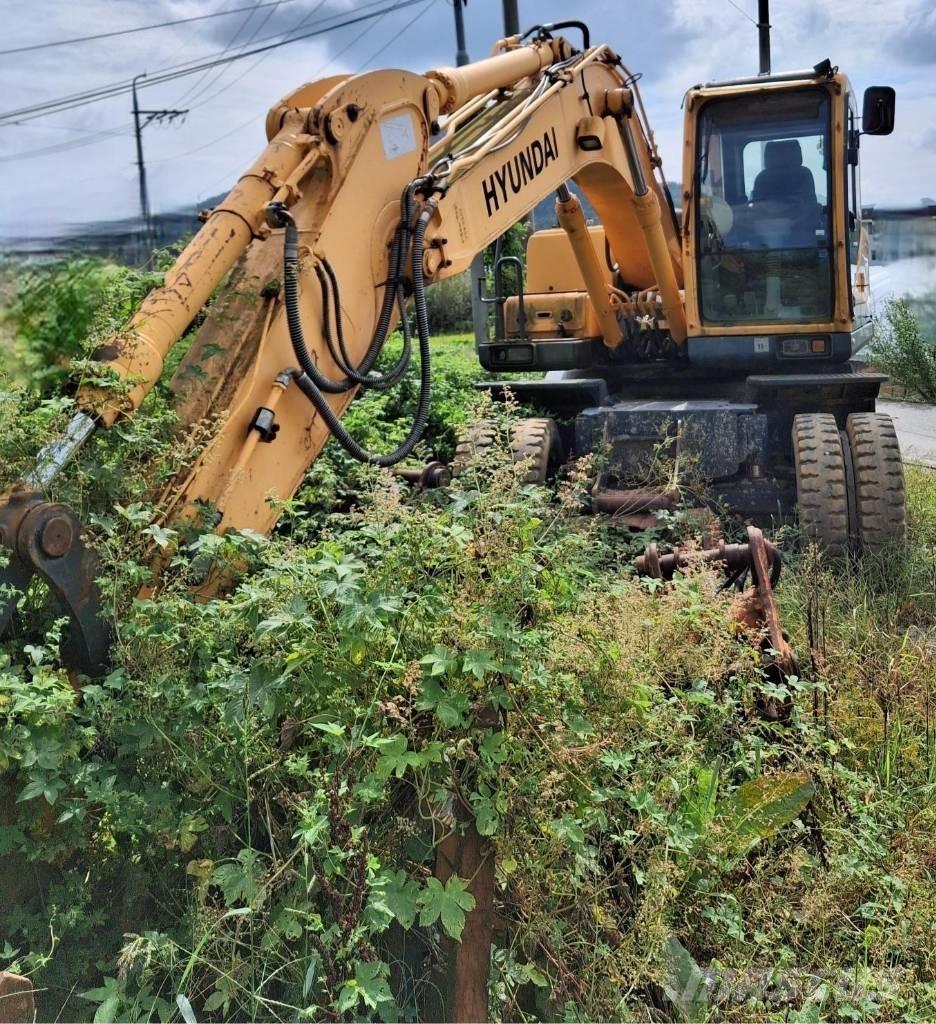 Hyundai Robex 140 W Gravemaskiner på hjul