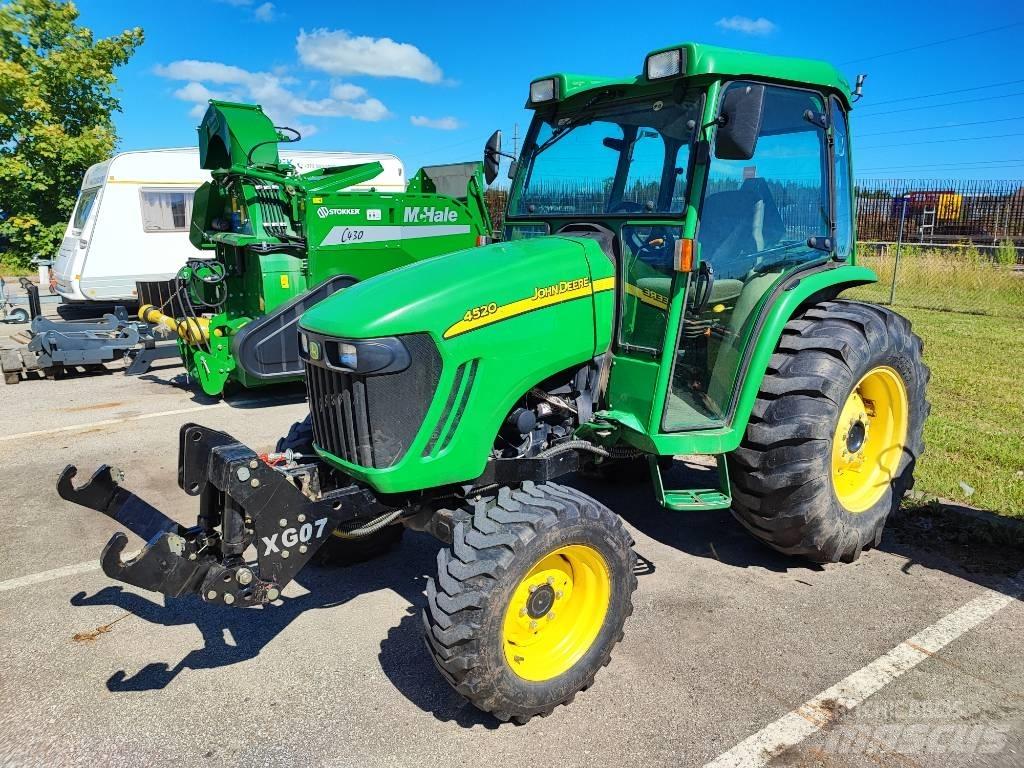 John Deere 4520 Kompakte traktorer