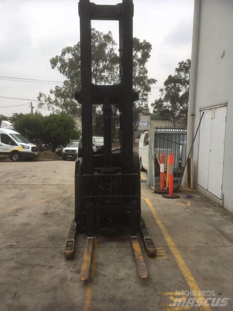 Hyster N35ZDR Reachtruck