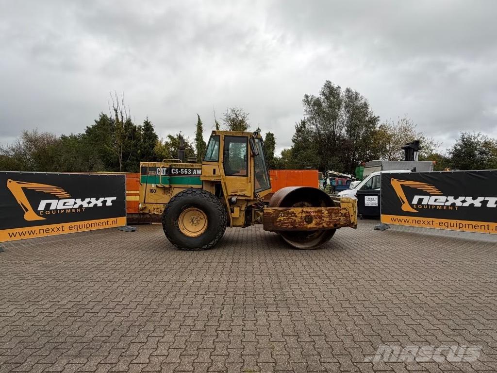 CAT CS 563 AW Enkelt tromle