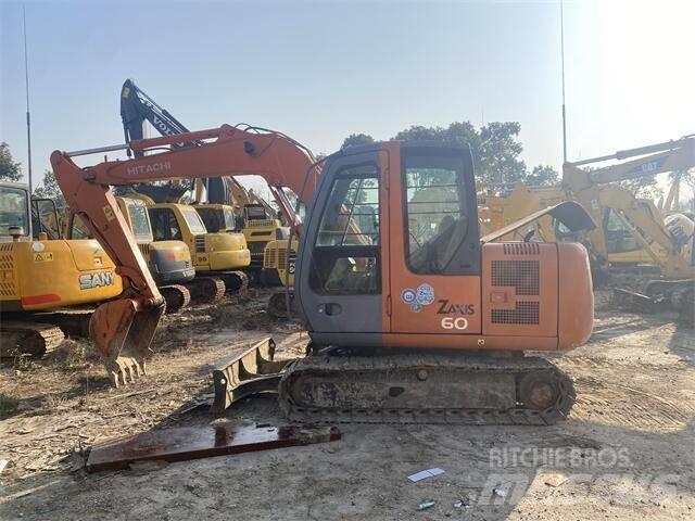 Hitachi ZX 60 Gravemaskiner på larvebånd