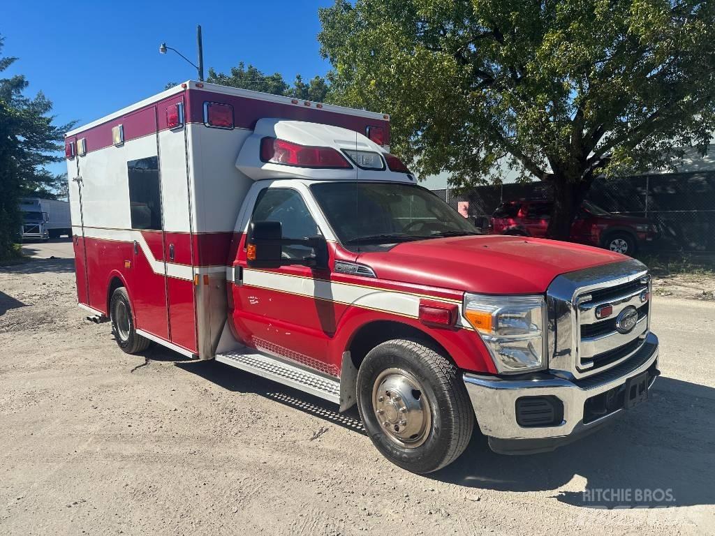 Ford F 350 Ambulancer