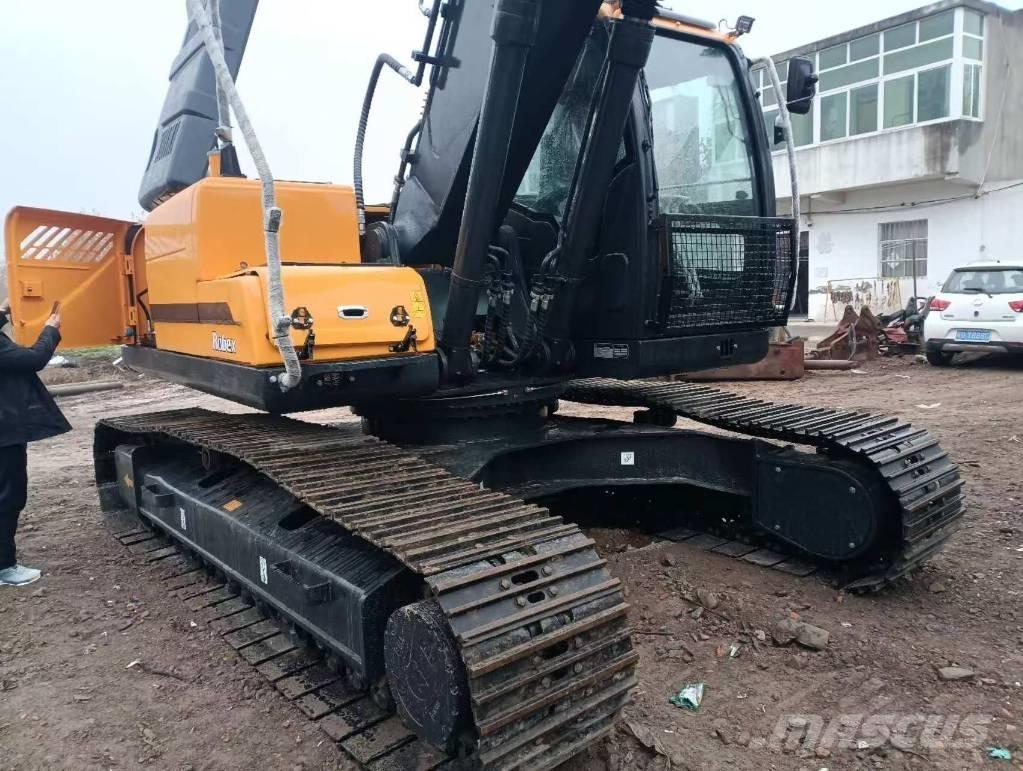 Hyundai 220LC-9S Gravemaskiner på larvebånd