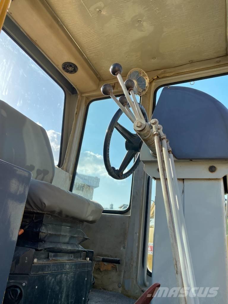 CAT 140 H Vejhøvle / Gradere