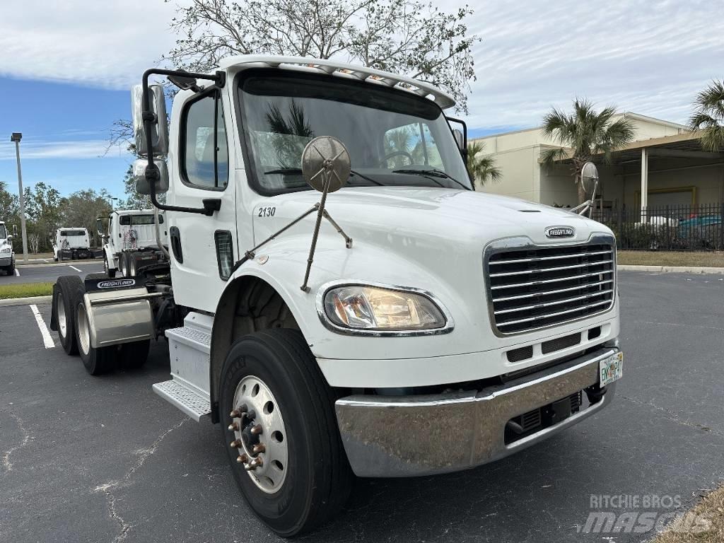Freightliner M2 Trækkere
