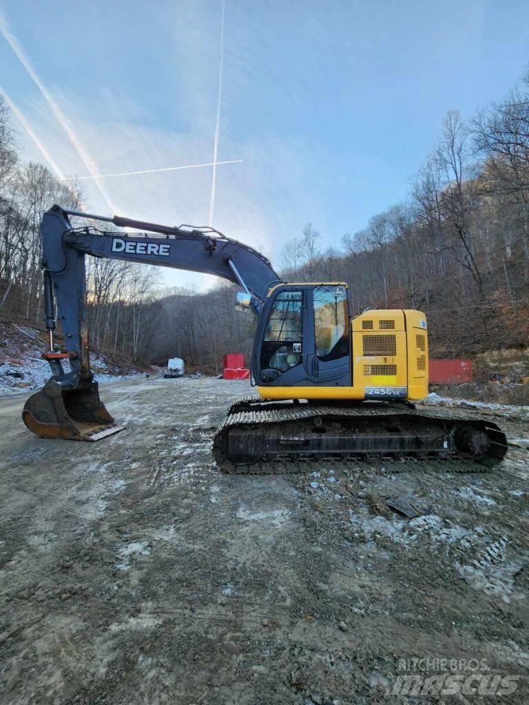 DEERE 245G LC Gravemaskiner på larvebånd