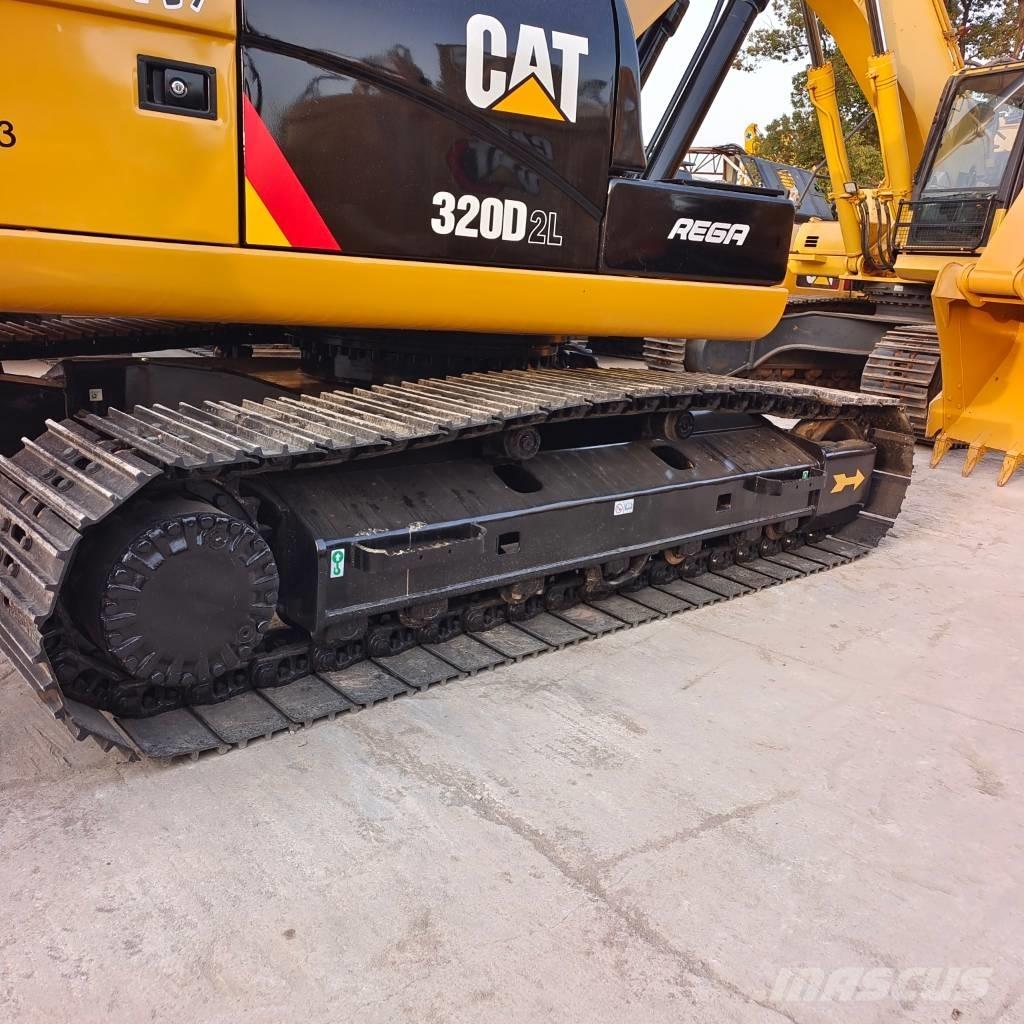 CAT 320 D2 Gravemaskiner på larvebånd