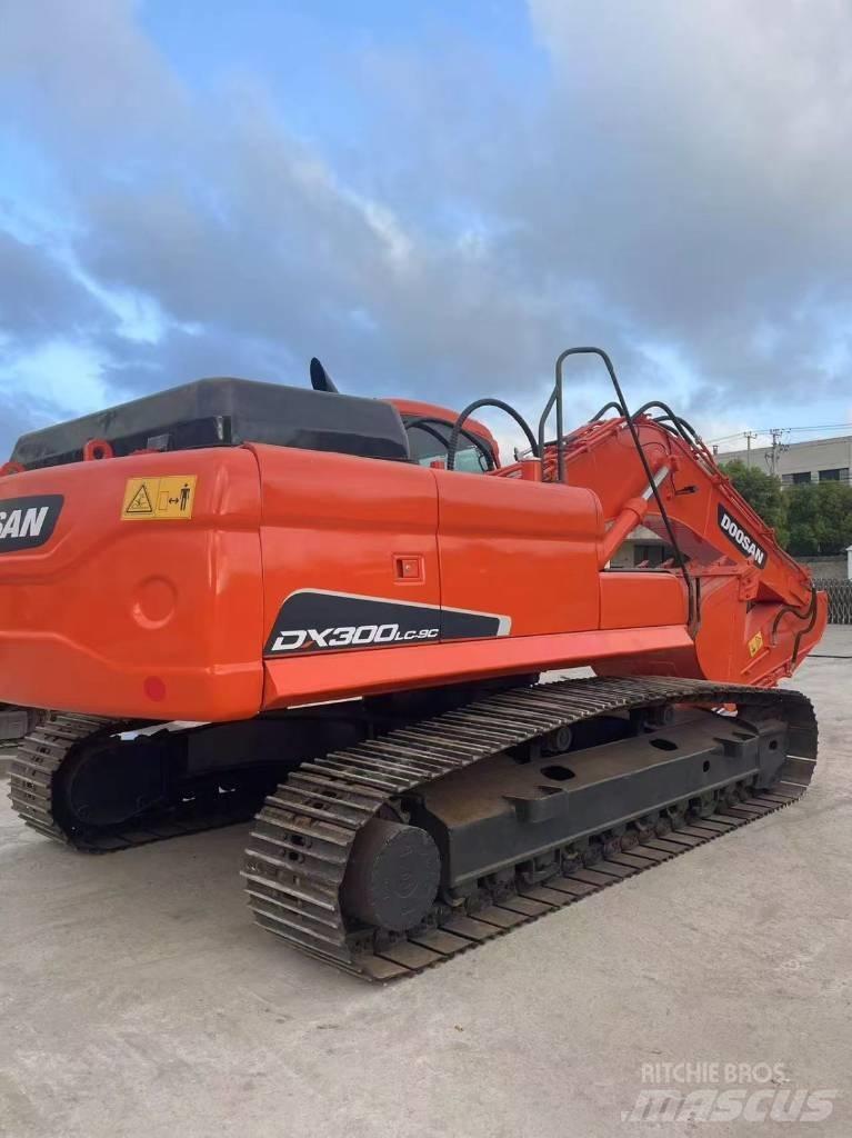 Doosan DX300LC-9C Gravemaskiner på larvebånd