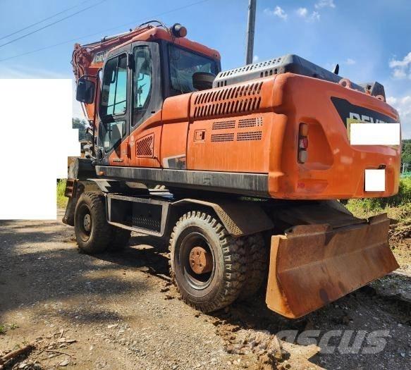 Doosan DX 210 W Gravemaskiner på hjul
