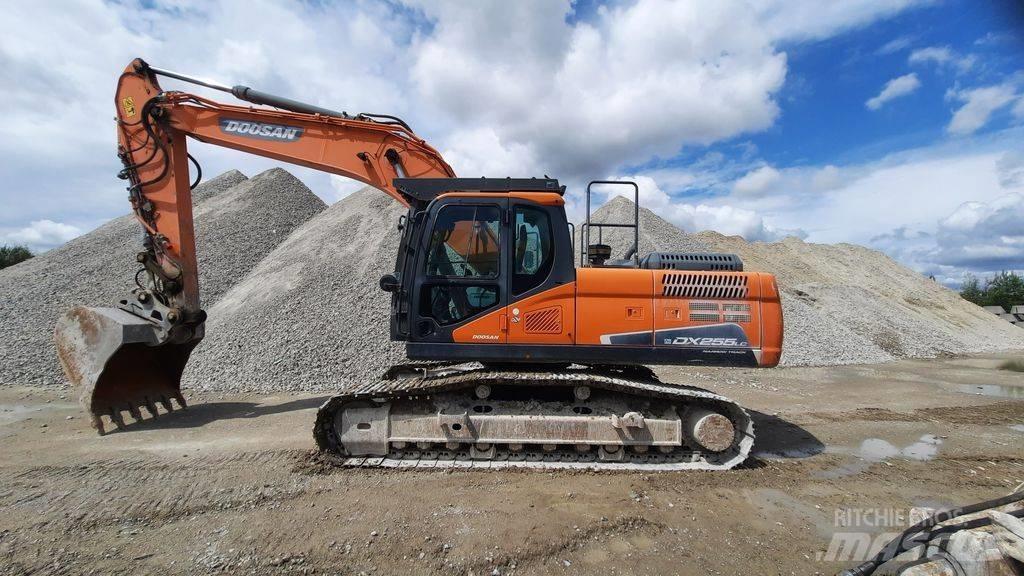Doosan DX 255 LC-5 Gravemaskiner på larvebånd