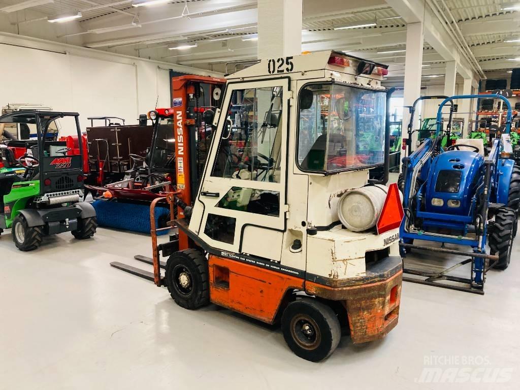 Nissan 25 LPG gaffeltrucks