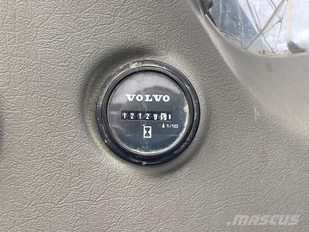 Volvo EC 300 D Gravemaskiner på larvebånd