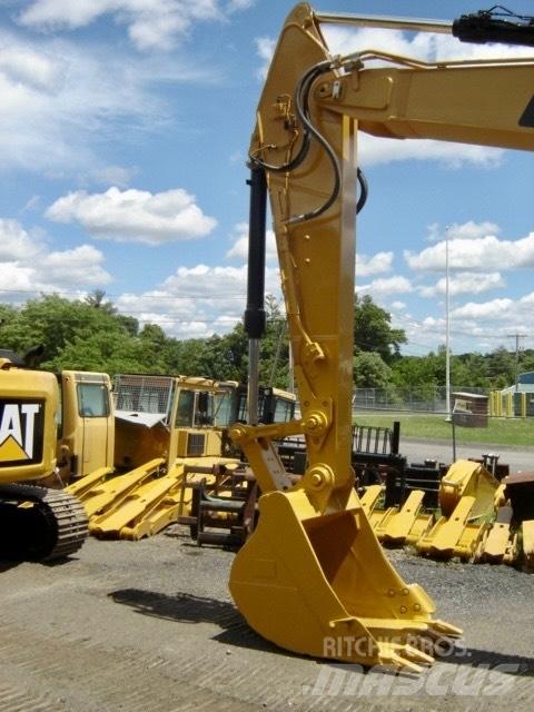 CAT 320 Gravemaskiner på larvebånd