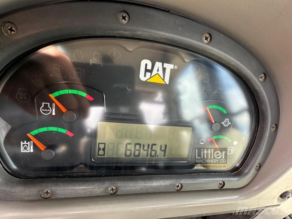 CAT 953D Larvebåndslæssere