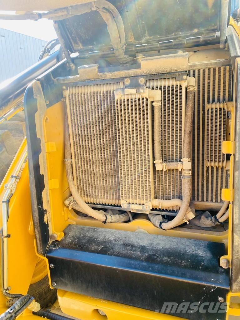 CAT 444  4x4 Rendegravere