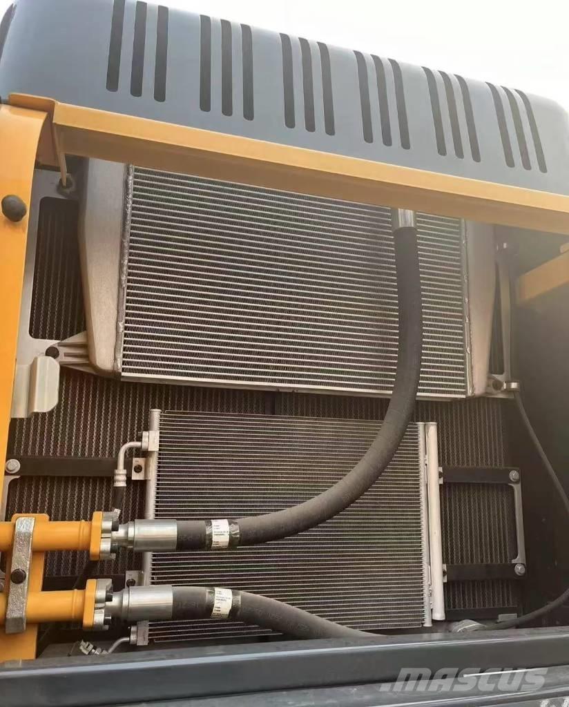 Hyundai 305LC Gravemaskiner på larvebånd