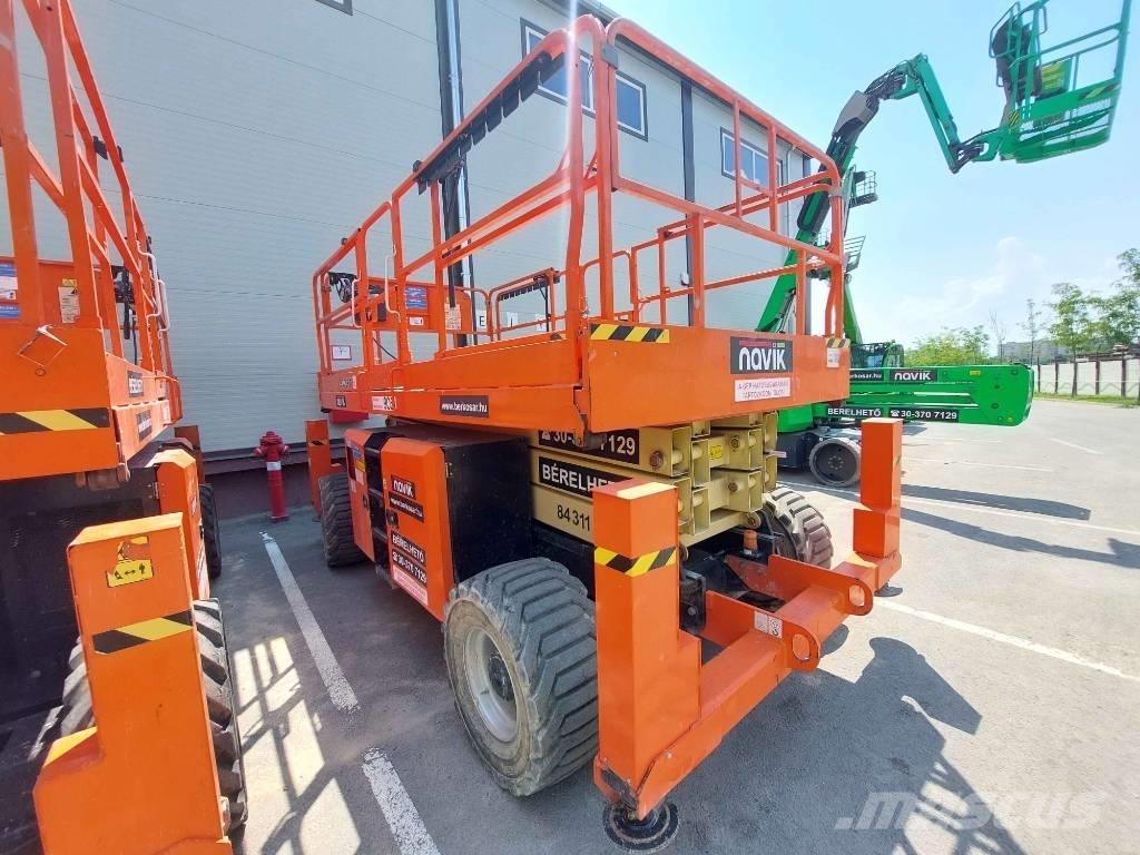JLG 330 LRT Saxlifte