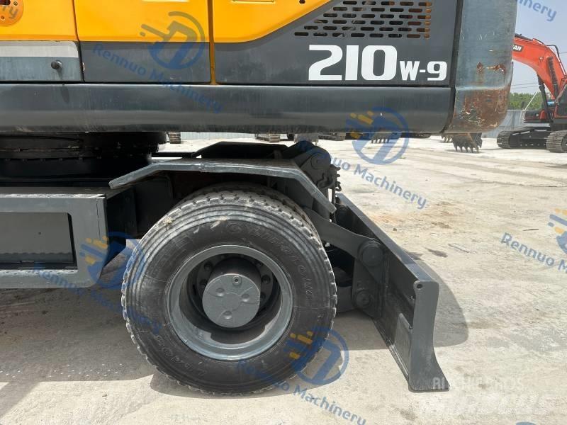 Hyundai R210W-9 Gravemaskiner på hjul