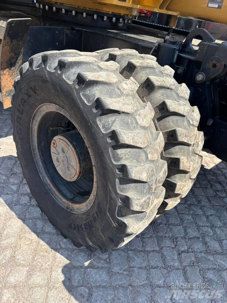 CAT M 313 D Gravemaskiner på hjul