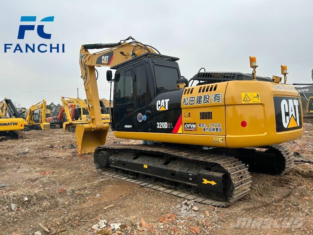 CAT 320d2 Gravemaskiner på larvebånd