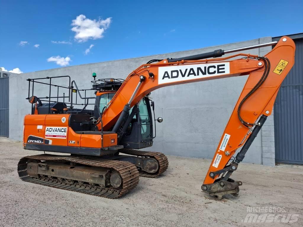 Doosan DX 140LC-5 Gravemaskiner på larvebånd