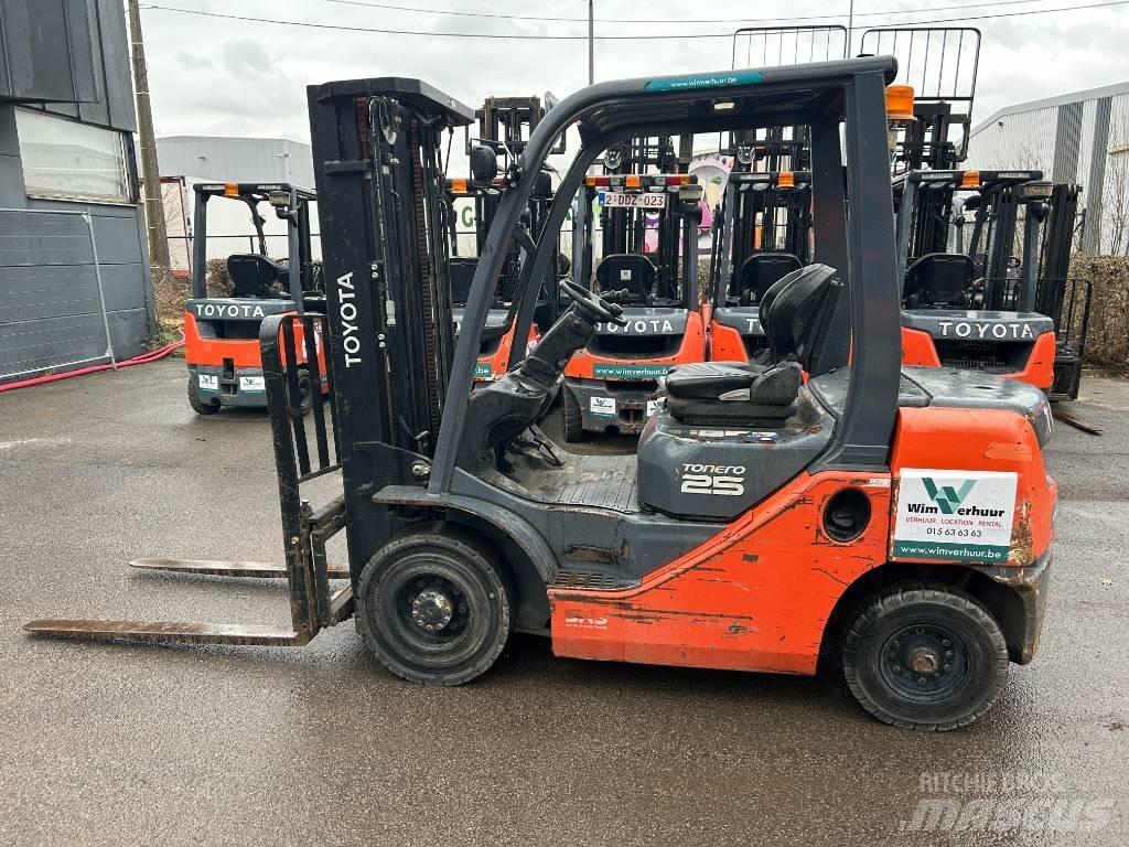 Toyota 02-8 FDF 25 Diesel gaffeltrucks