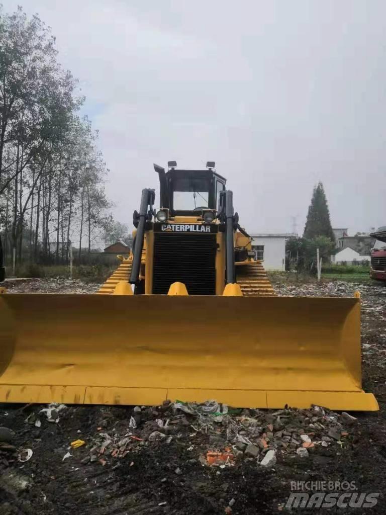 CAT D 6 H Bulldozer på larvebånd