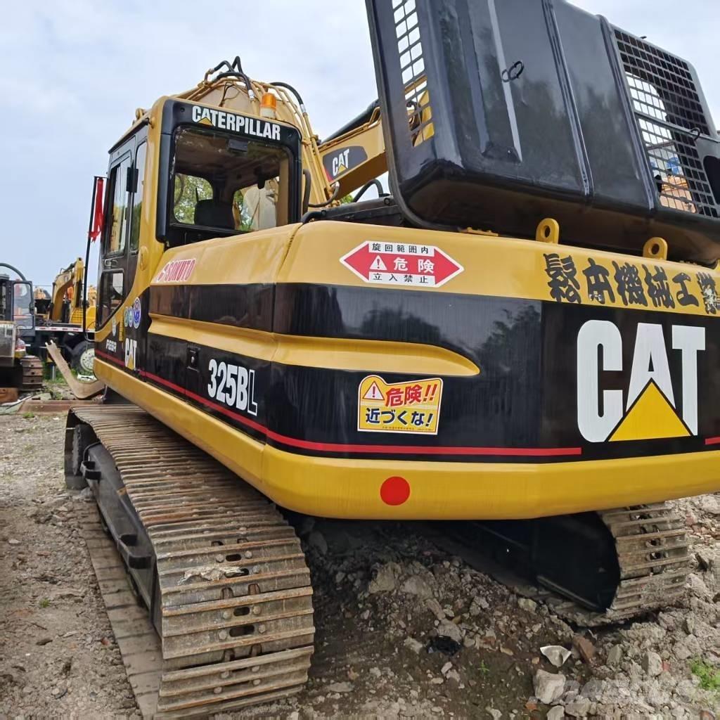 CAT 325 B L Gravemaskiner på larvebånd