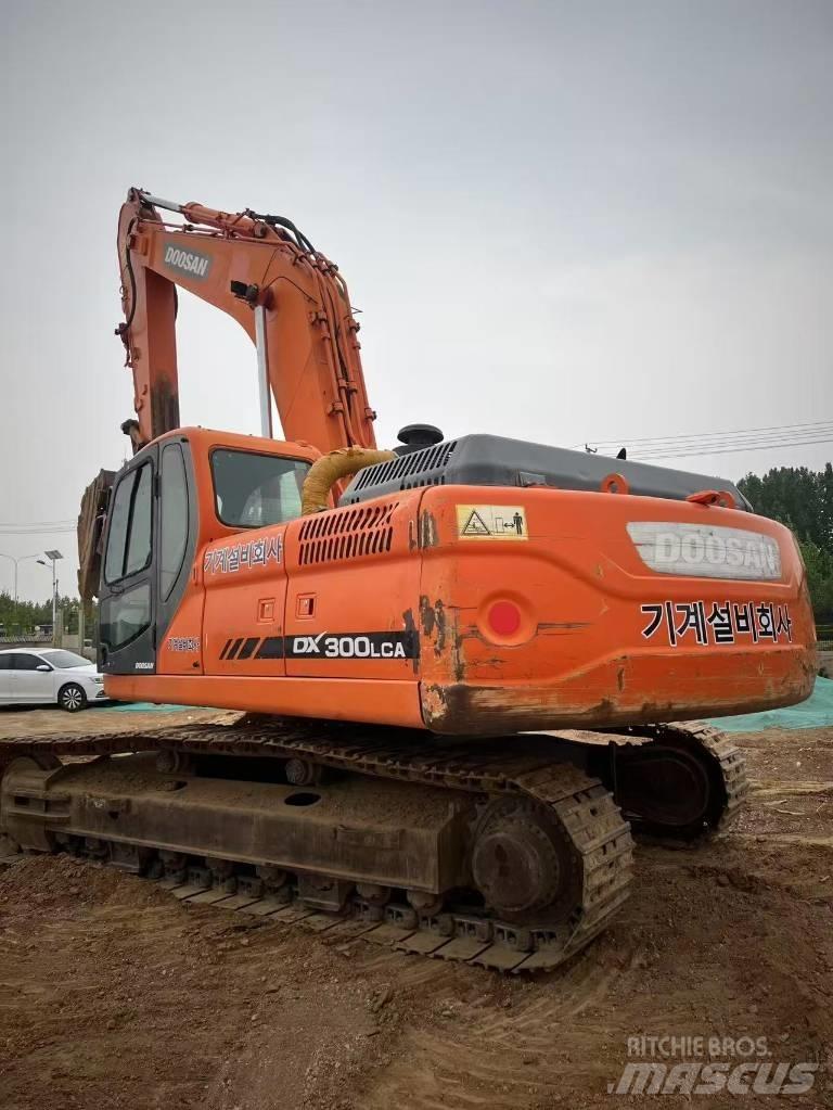 Doosan DX300LCA Gravemaskiner på larvebånd