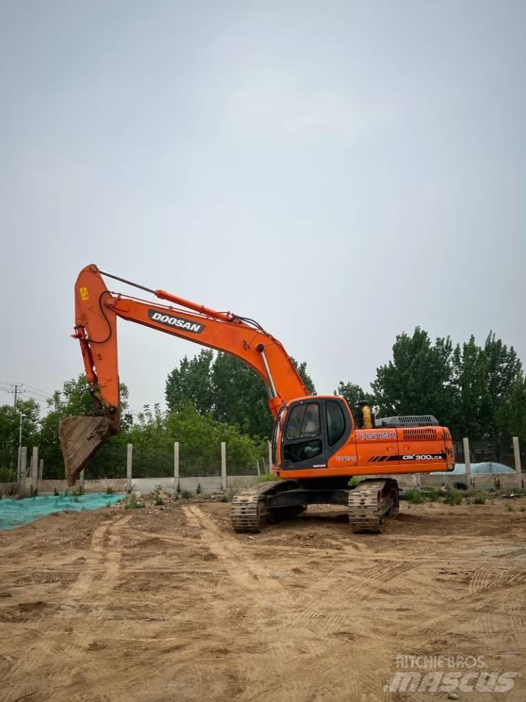 Doosan DX300LCA Gravemaskiner på larvebånd