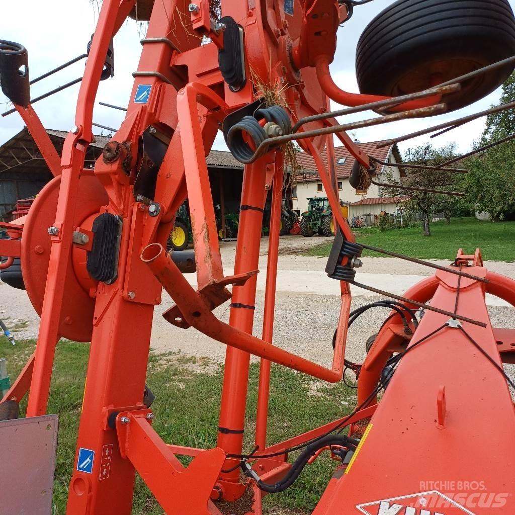 Kuhn GF 8702 River og høvendere