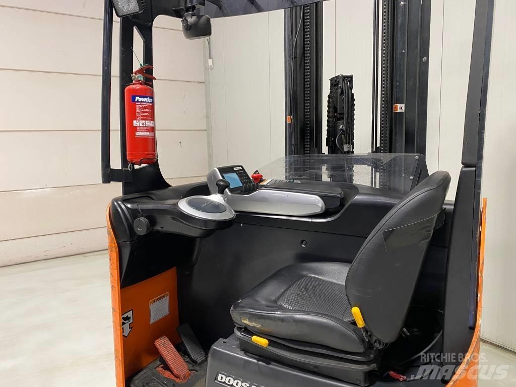 Doosan BR16JW-7 Reachtruck