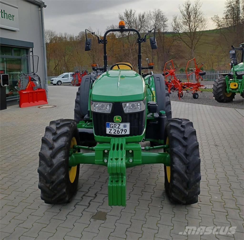 John Deere 5050E Traktorer