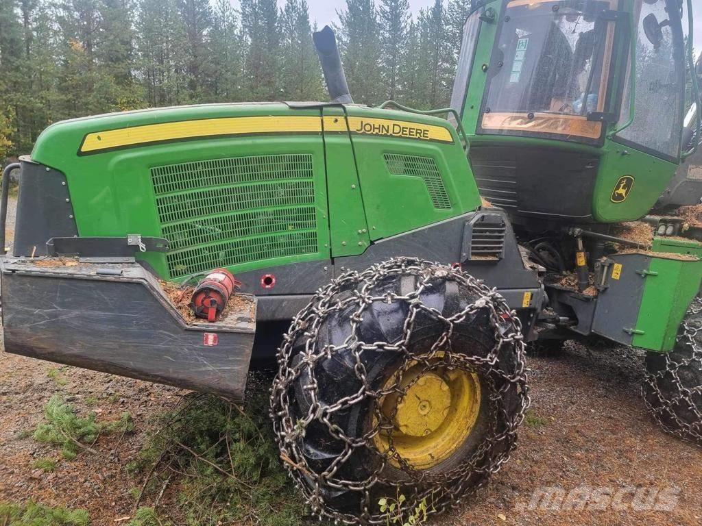 John Deere 1070 G Skovningsmaskiner